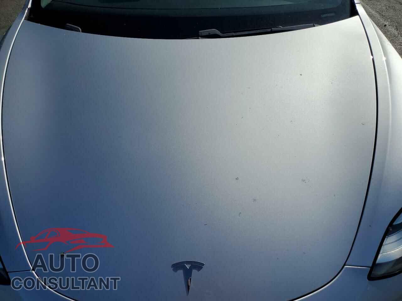 TESLA MODEL 3 2018 - 5YJ3E1EB3JF111918