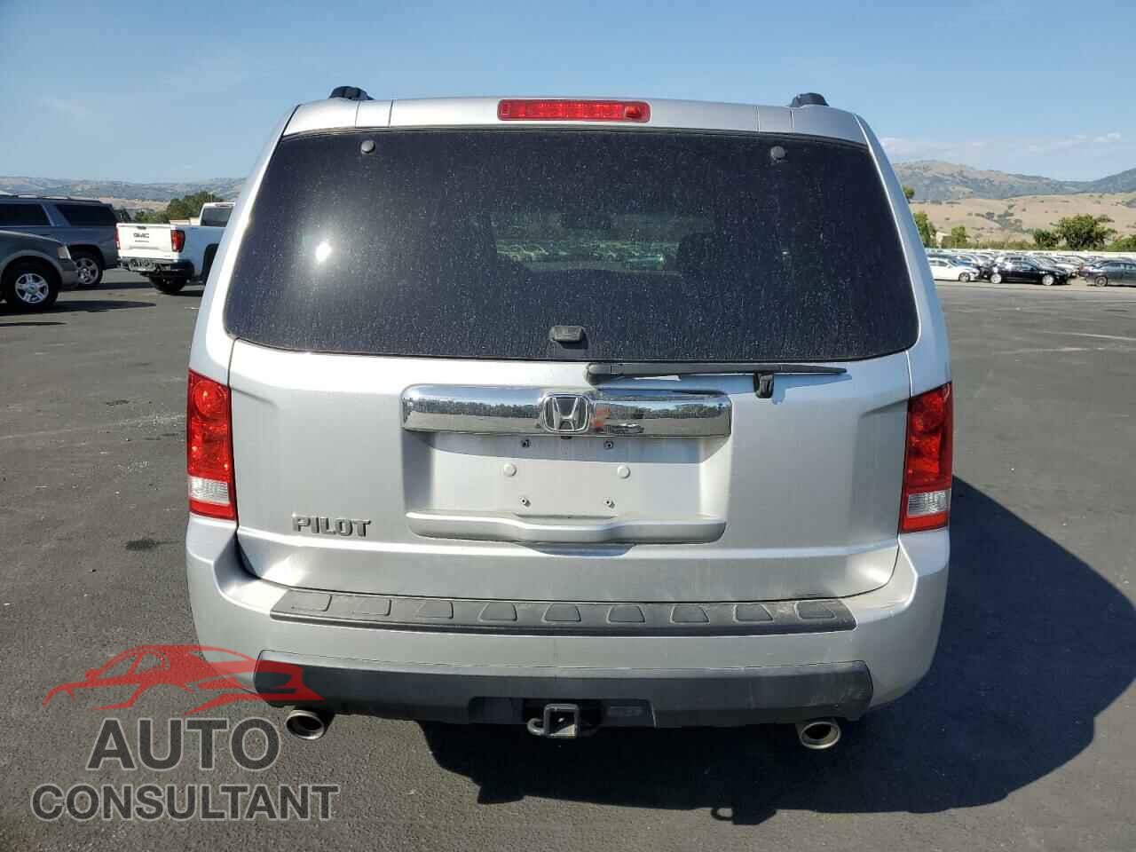 HONDA PILOT 2011 - 5FNYF3H52BB018796