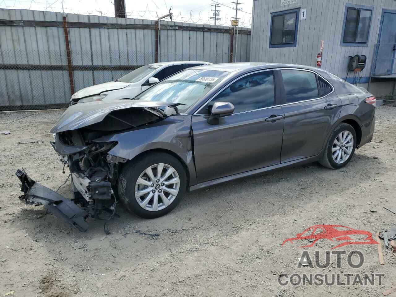 TOYOTA CAMRY 2018 - 4T1B11HK9JU051391