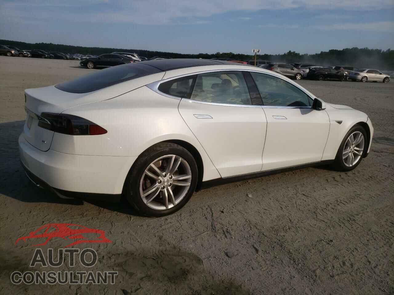 TESLA MODEL S 2014 - 5YJSA1H18EFP33284