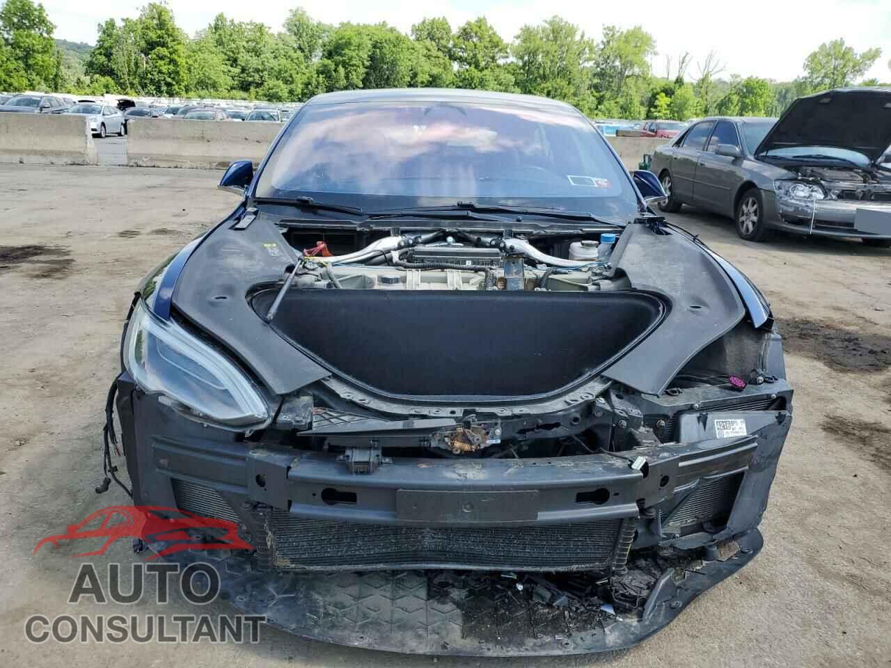 TESLA MODEL S 2018 - 5YJSA1E29JF260261