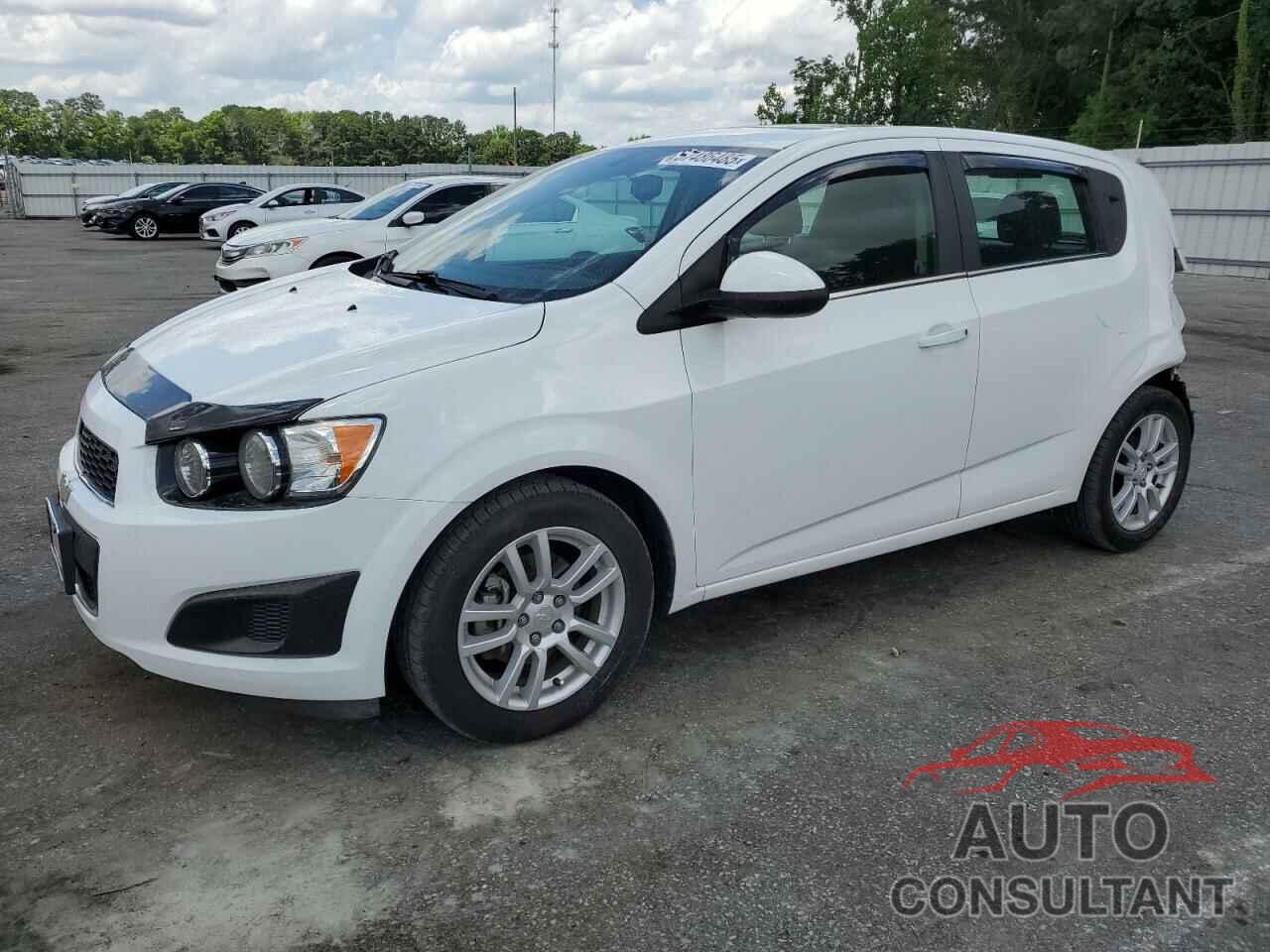 CHEVROLET SONIC 2015 - 1G1JD6SB9F4153187