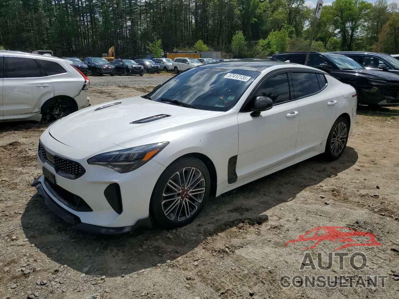 KIA STINGER 2022 - KNAE45LC1N6111493