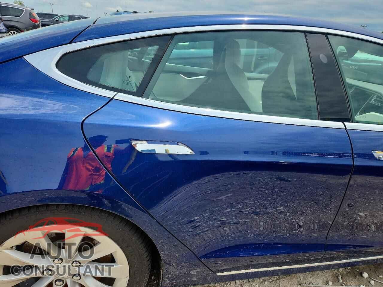 TESLA MODEL S 2017 - 5YJSA1E20HF213260