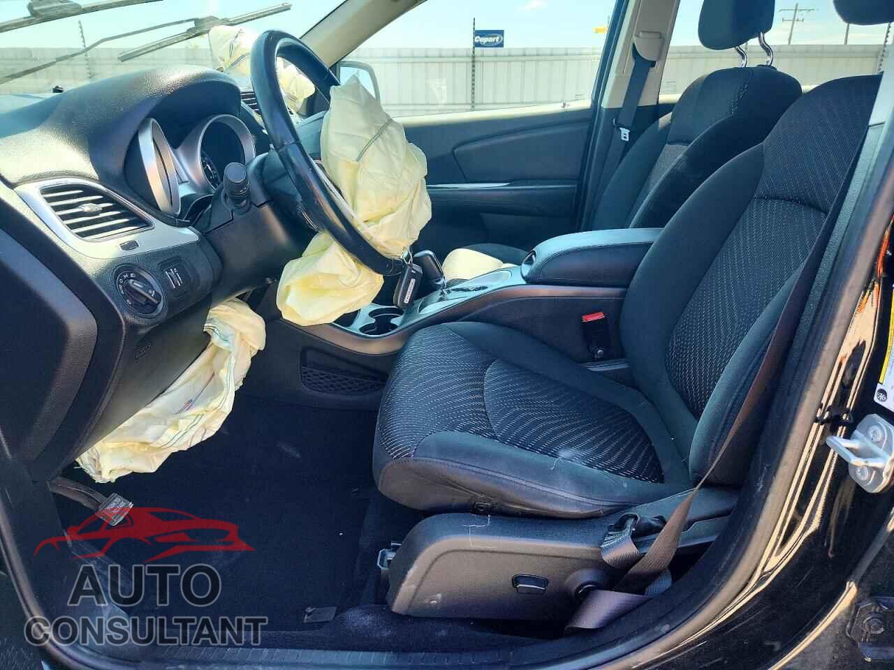 DODGE JOURNEY 2018 - 3C4PDCBG5JT263636
