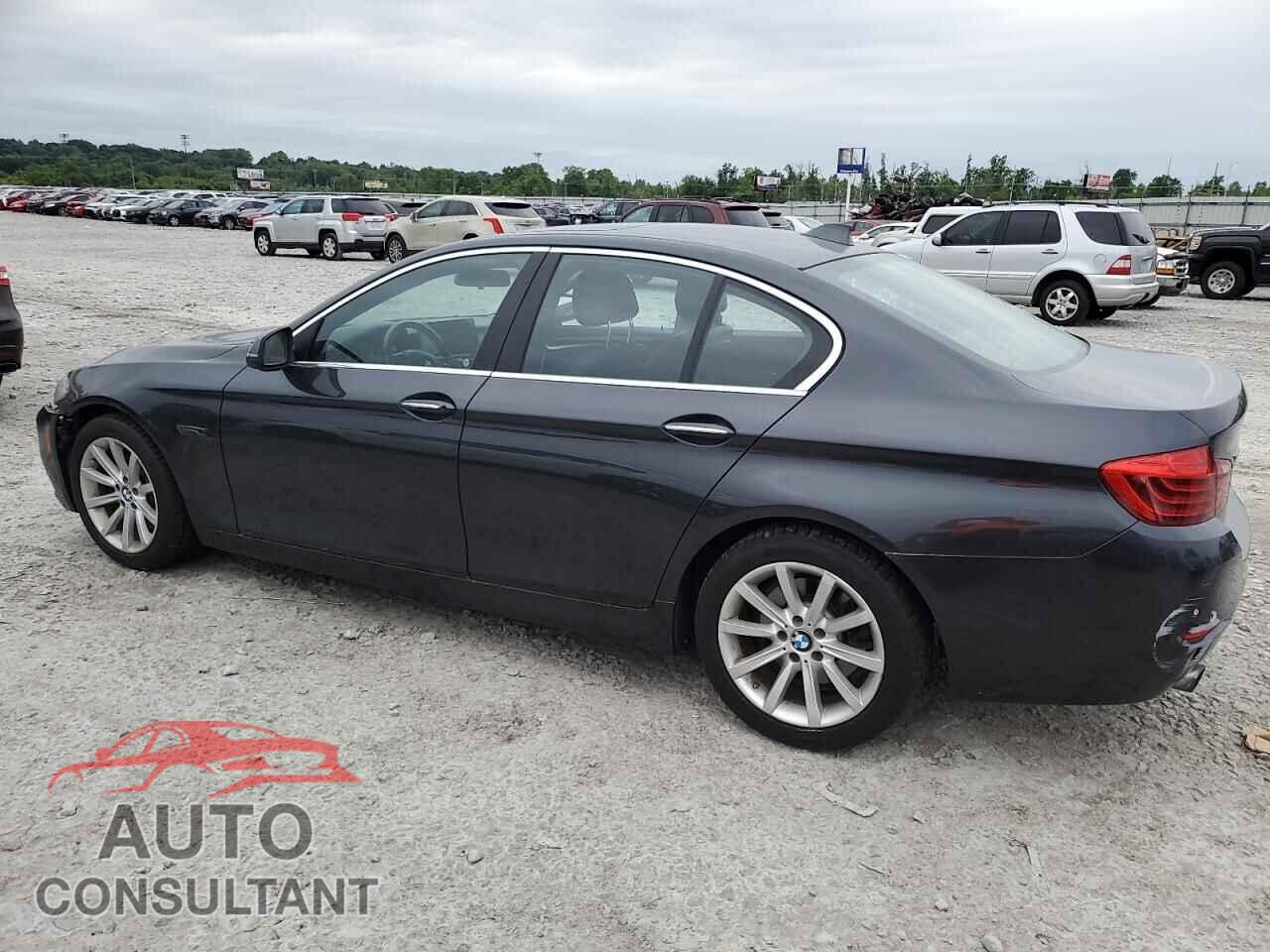 BMW 5 SERIES 2015 - WBA5B3C52FD544541