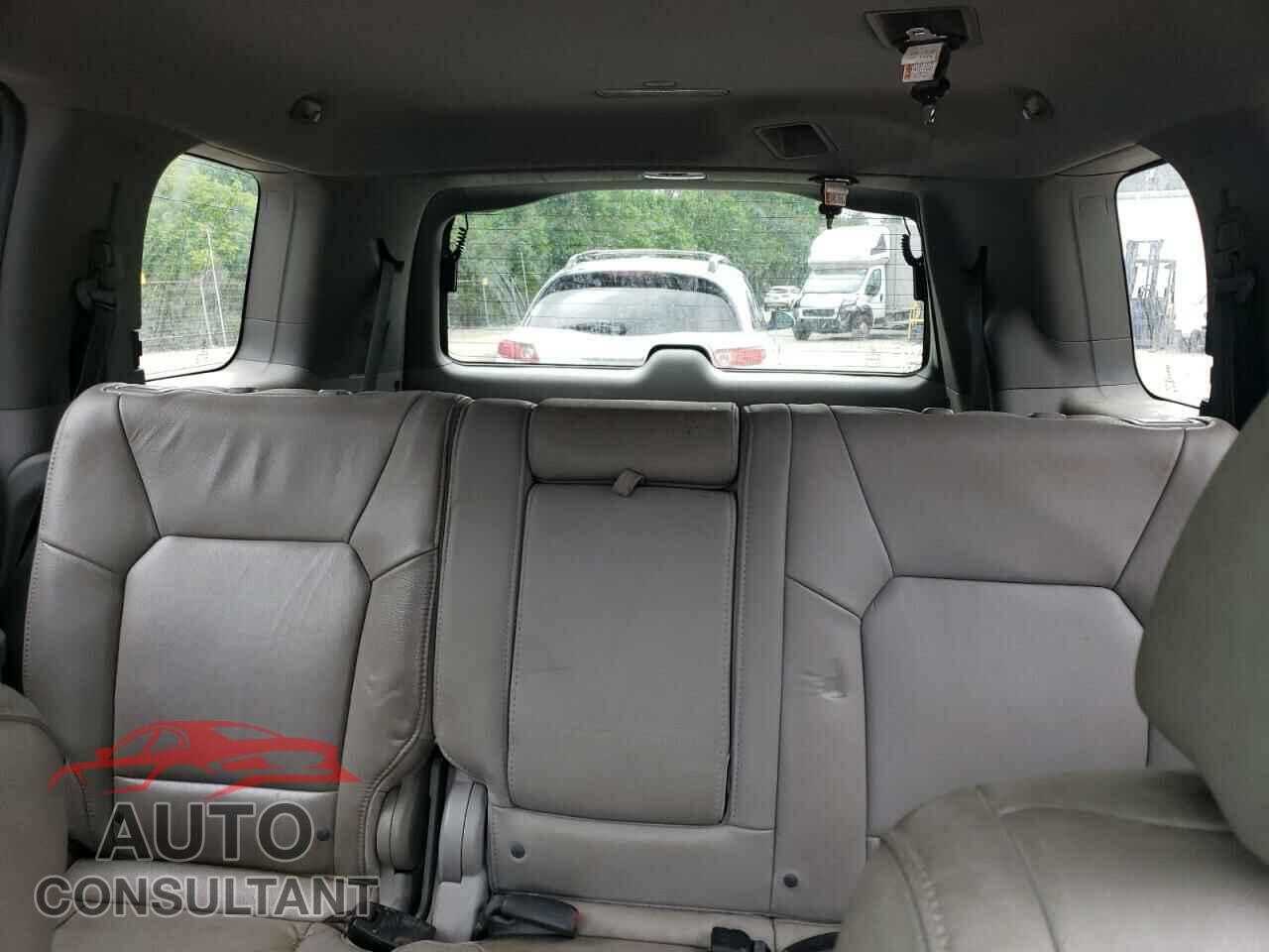 HONDA PILOT 2015 - 5FNYF4H58FB024193