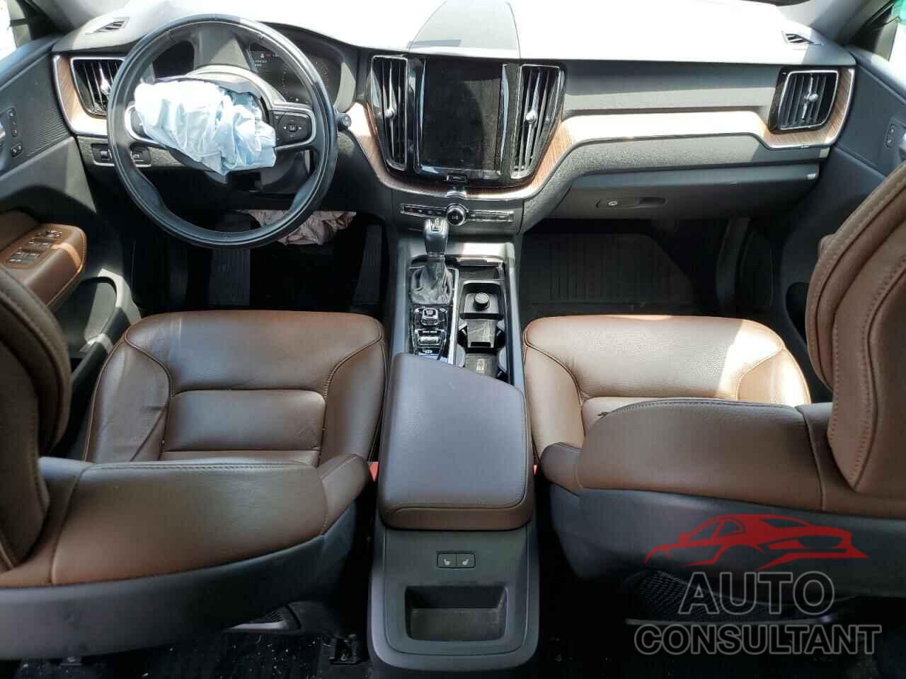 VOLVO XC60 2021 - YV4102RK0M1723848