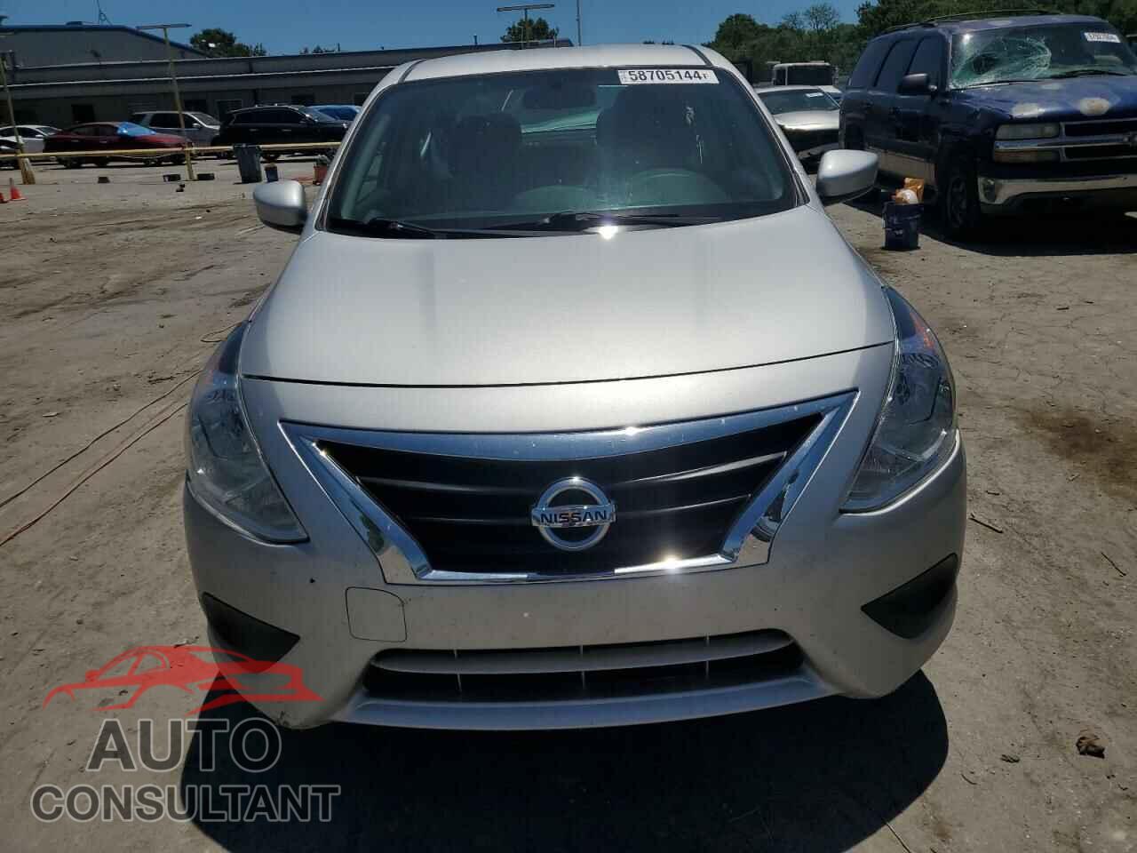 NISSAN VERSA 2019 - 3N1CN7AP3KL879957