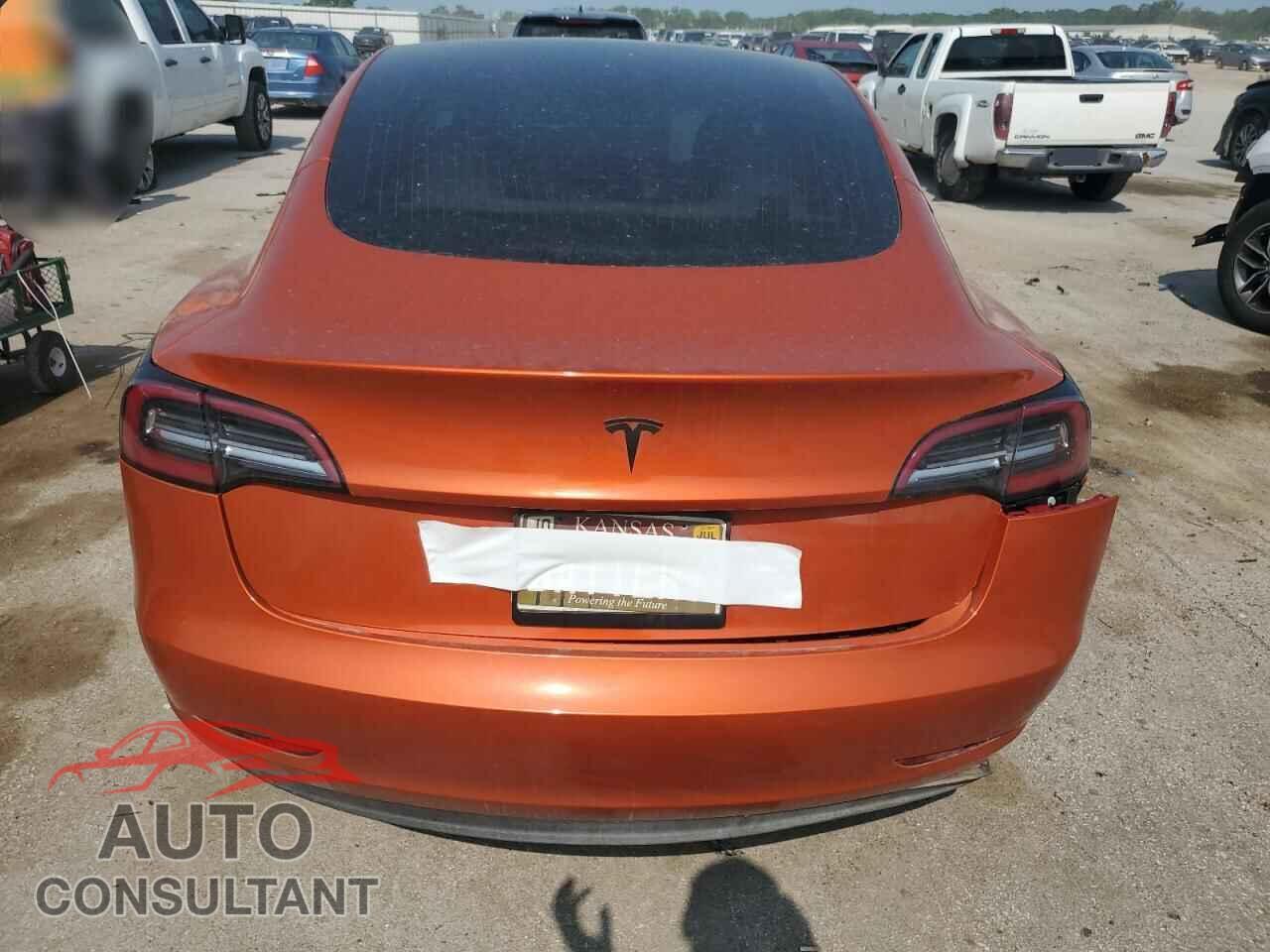 TESLA MODEL 3 2018 - 5YJ3E1EB0JF099582