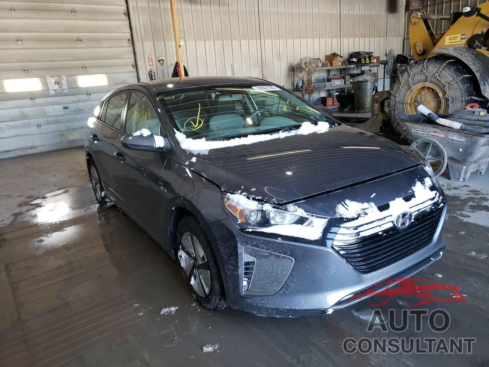 HYUNDAI IONIQ 2017 - KMHC65LC2HU024847