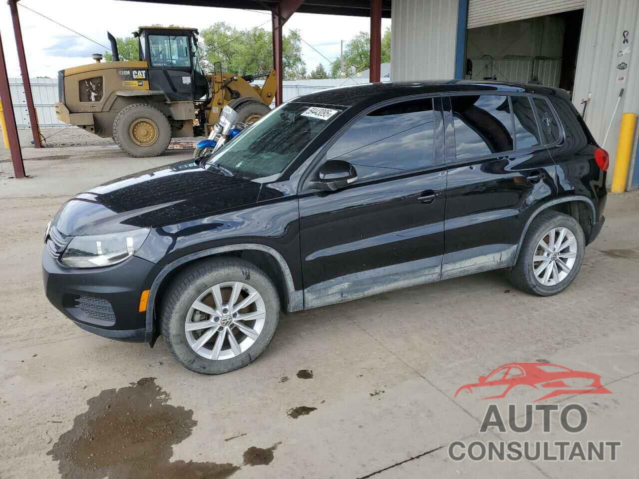 VOLKSWAGEN TIGUAN 2017 - WVGBV7AX1HK052182