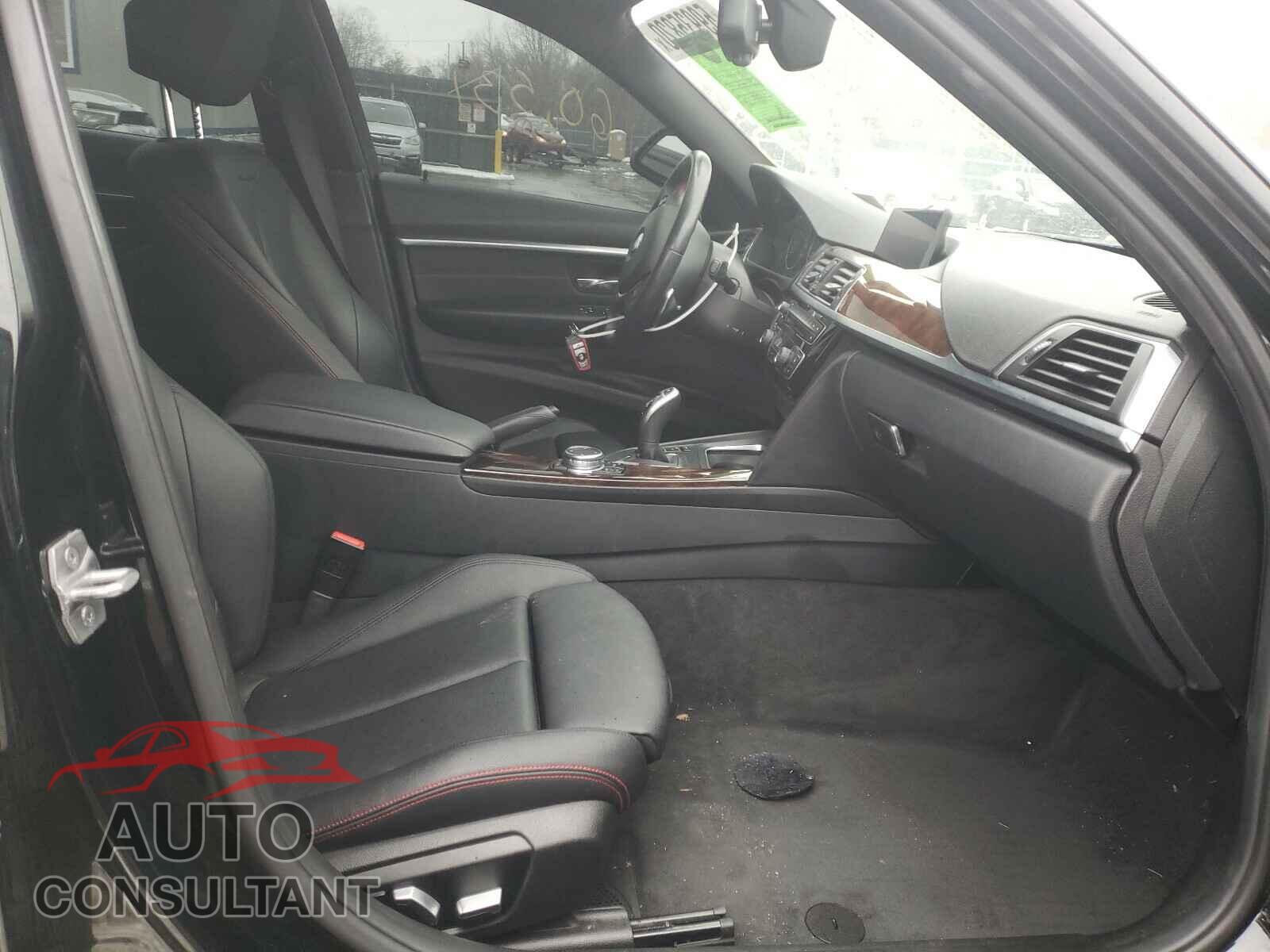 BMW 3 SERIES 2016 - WBA8E3G55GNU03313