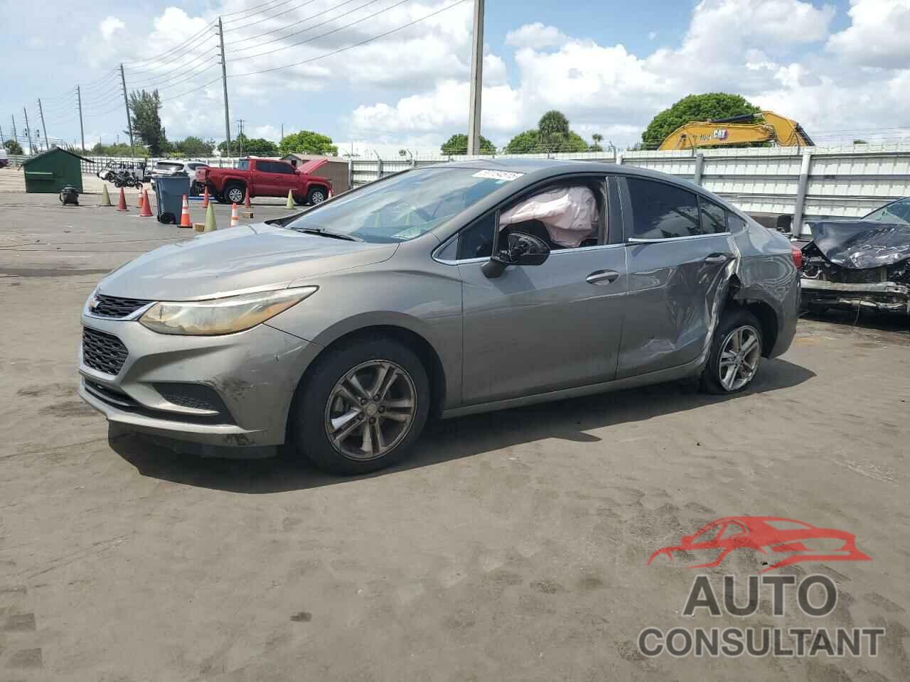 CHEVROLET CRUZE 2017 - 1G1BE5SM0H7279436