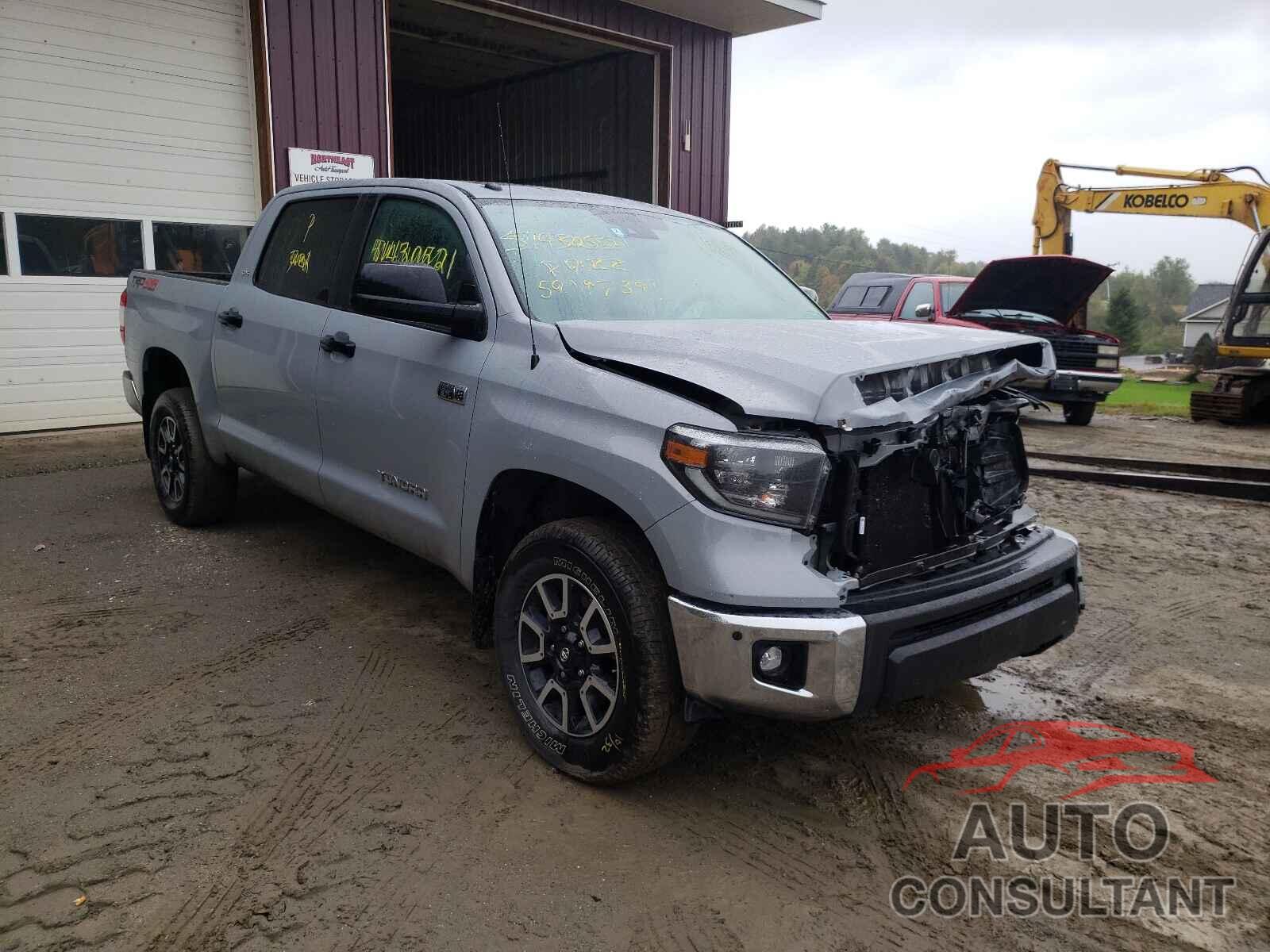 TOYOTA TUNDRA 2019 - 5TFDY5F19KX808994