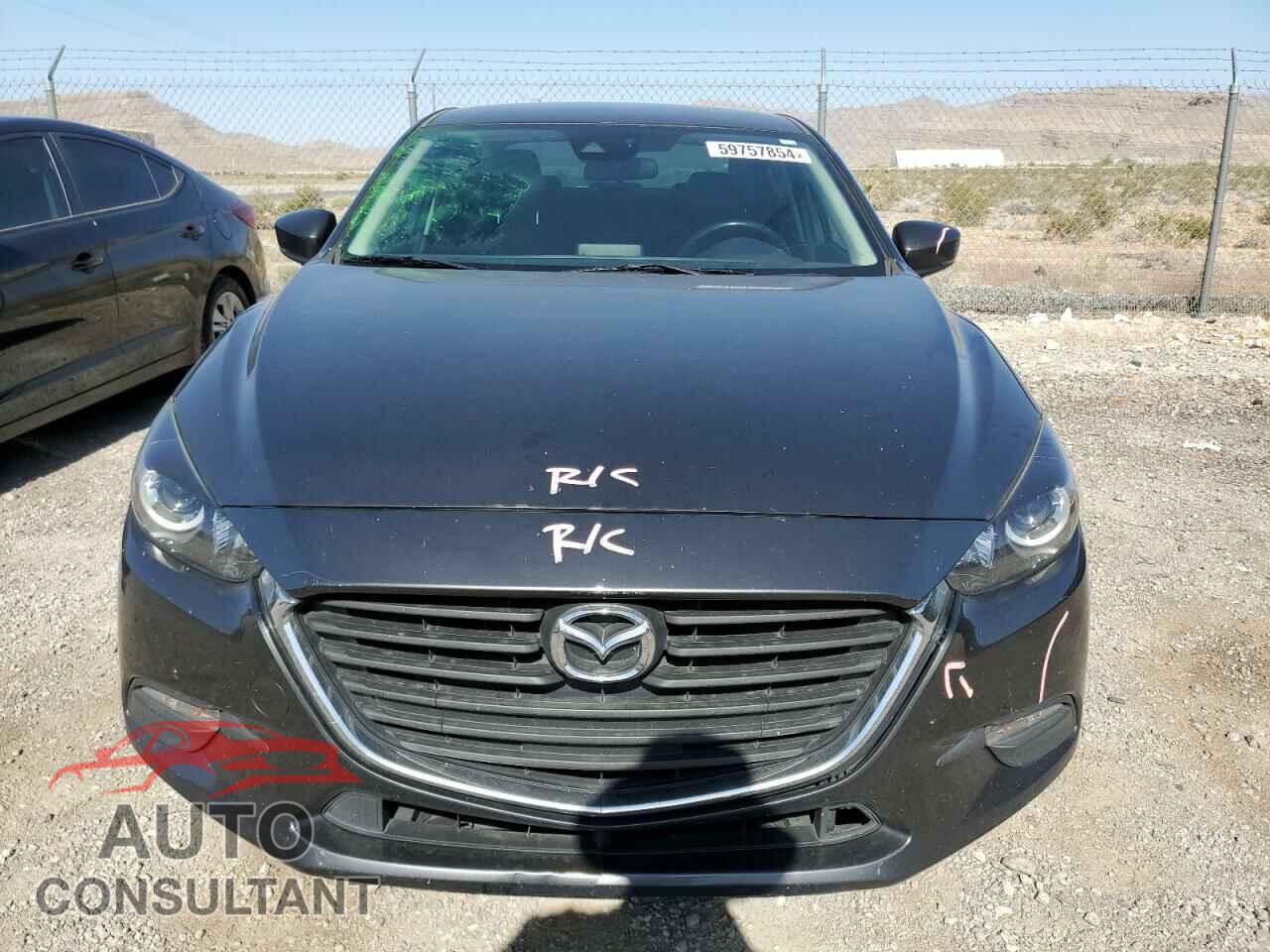 MAZDA 3 2018 - 3MZBN1V39JM264431