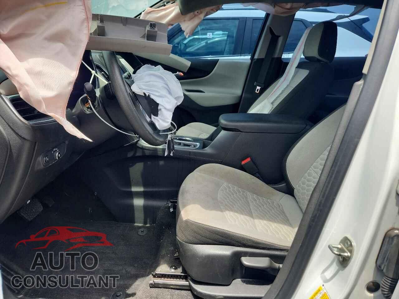 CHEVROLET EQUINOX 2020 - 3GNAXHEV5LS657643
