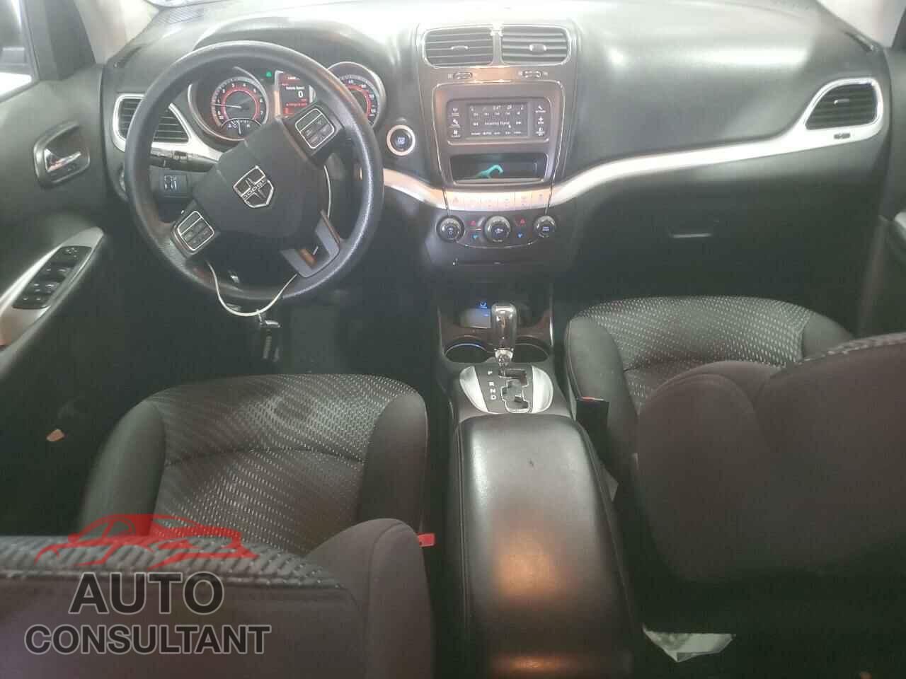 DODGE JOURNEY 2017 - 3C4PDCBG5HT576051