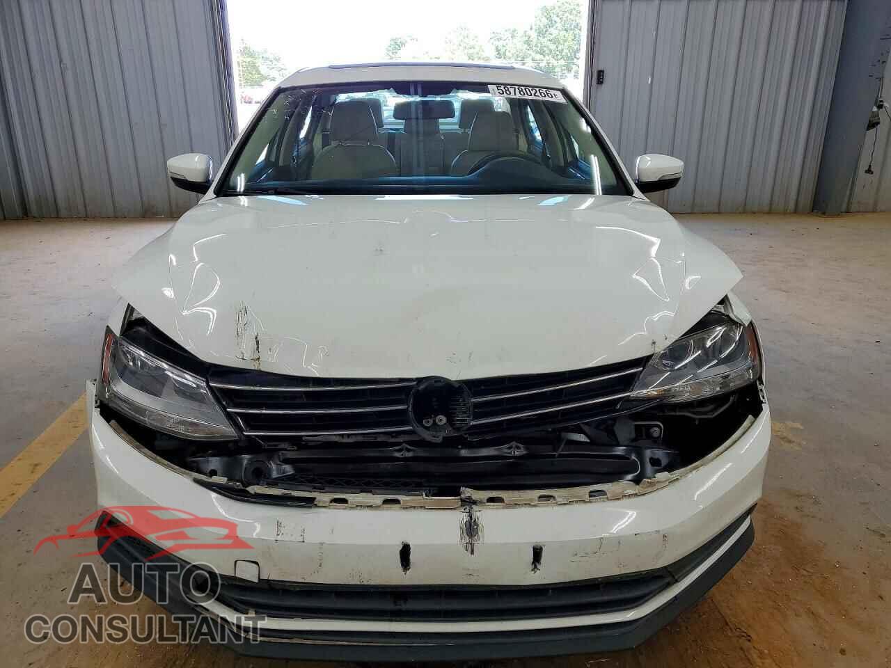 VOLKSWAGEN JETTA SE 2017 - 3VWDB7AJ0HM258326