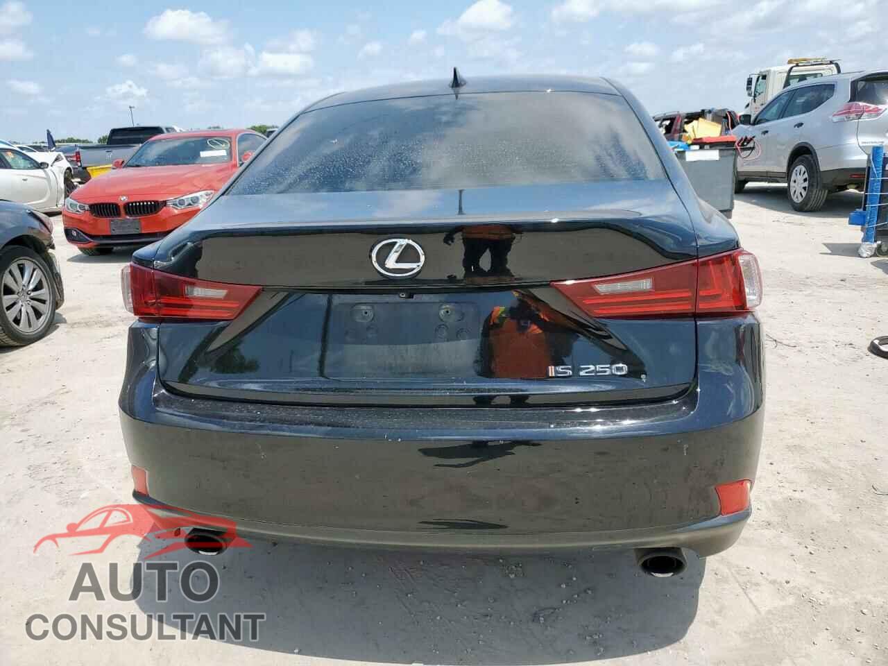 LEXUS IS 2014 - JTHBF1D21E5029539