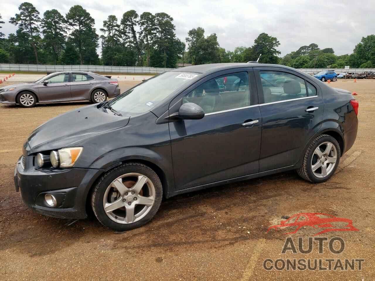 CHEVROLET SONIC 2015 - 1G1JE5SB2F4109667