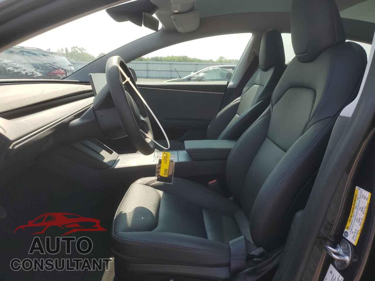 TESLA MODEL 3 2025 - 5YJ3E1EA9SF912247