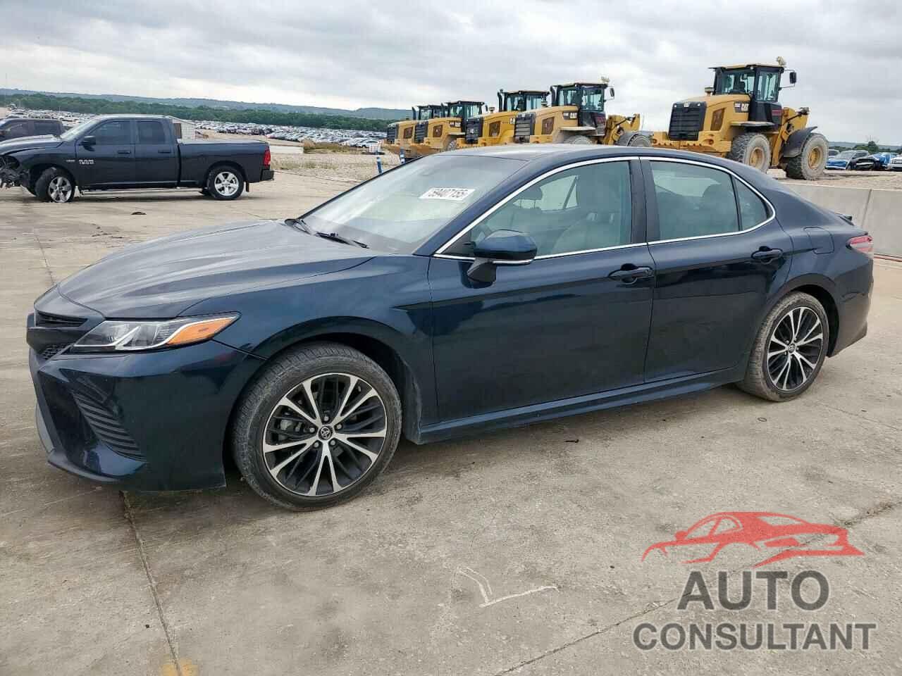 TOYOTA CAMRY 2018 - 4T1B11HK2JU654148