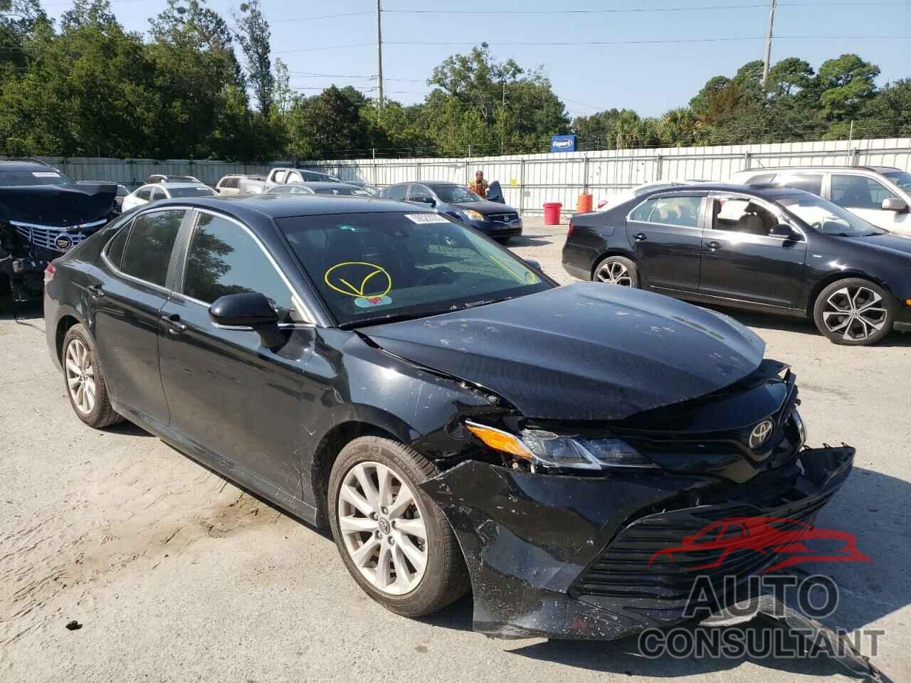 TOYOTA CAMRY 2018 - 4T1B11HK8JU009844