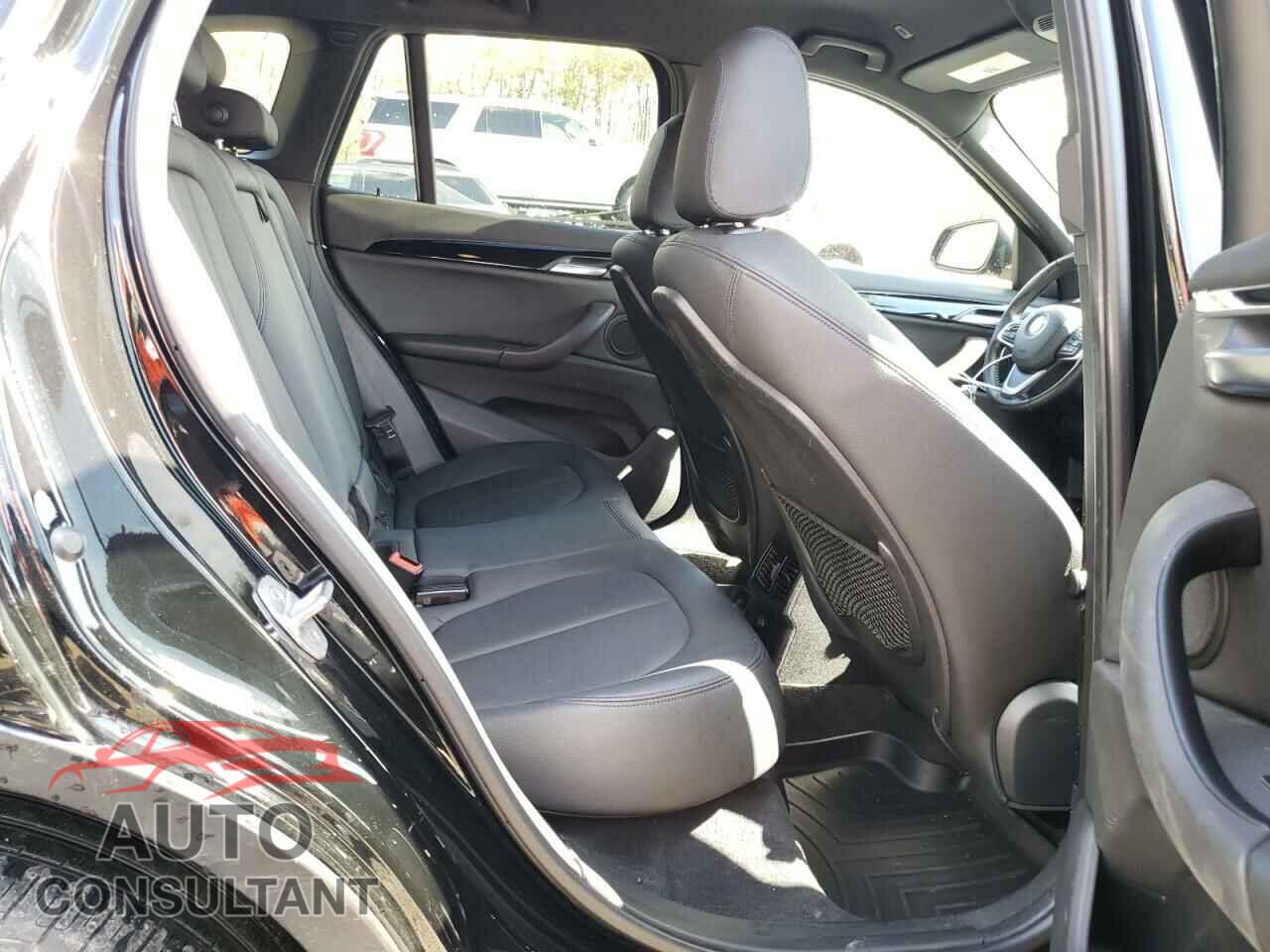 BMW X1 2017 - WBXHT3C31H5F80011