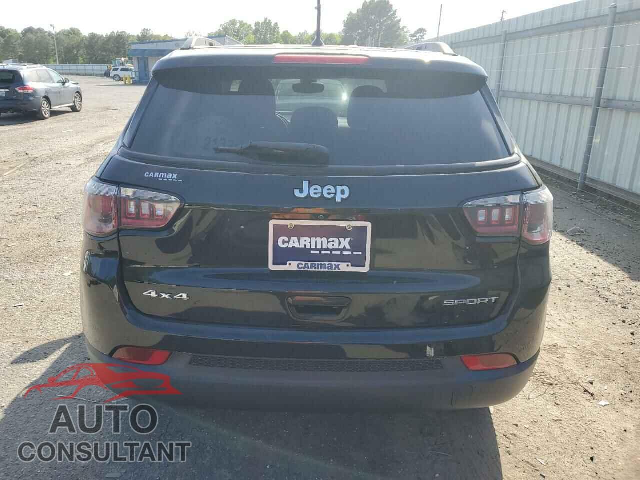 JEEP COMPASS 2018 - 3C4NJDAB4JT200930