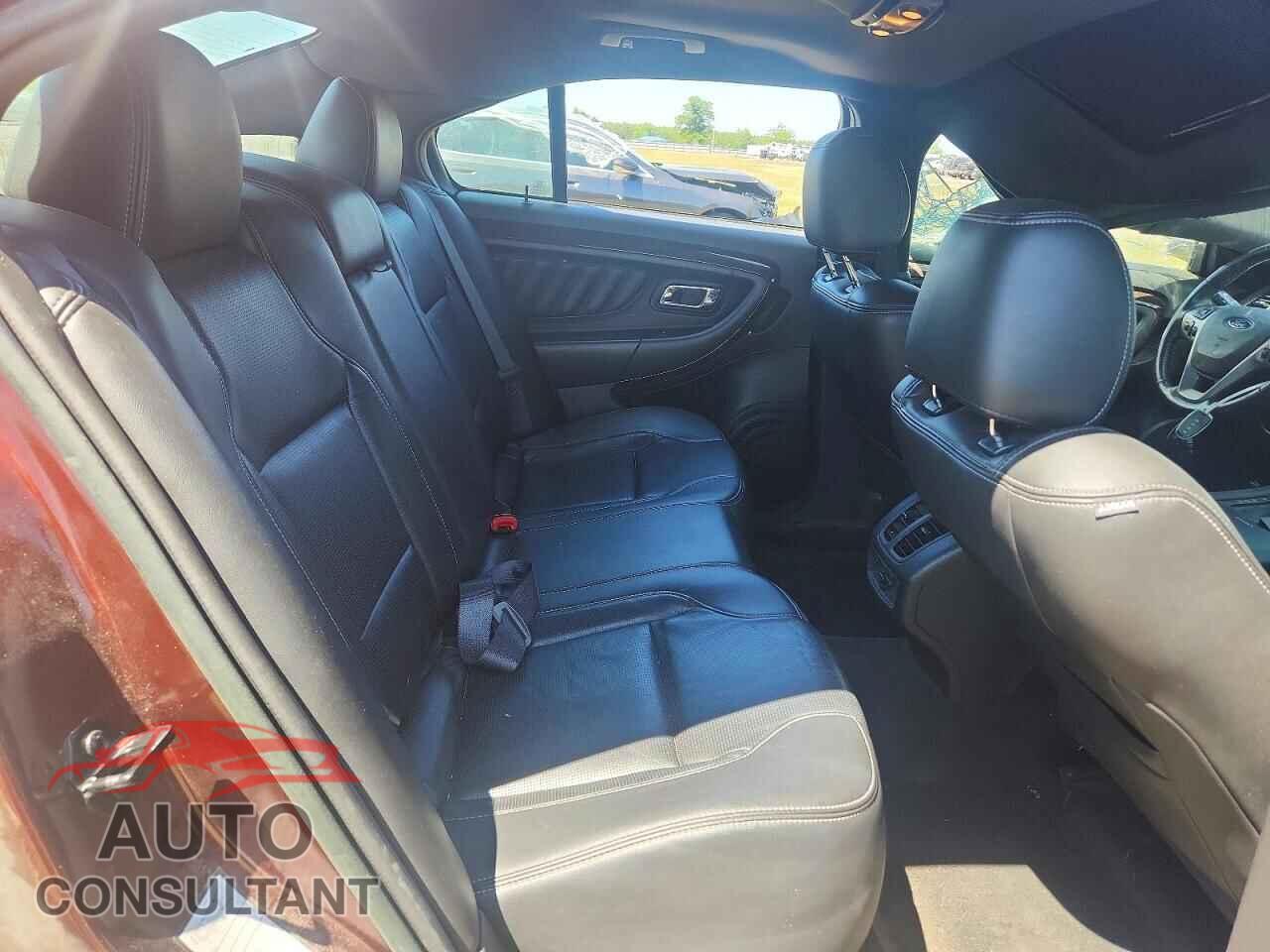 FORD TAURUS 2016 - 1FAHP2F82GG101636