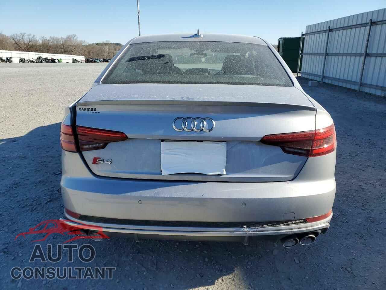AUDI S4/RS4 2018 - WAUC4AF41JA001359
