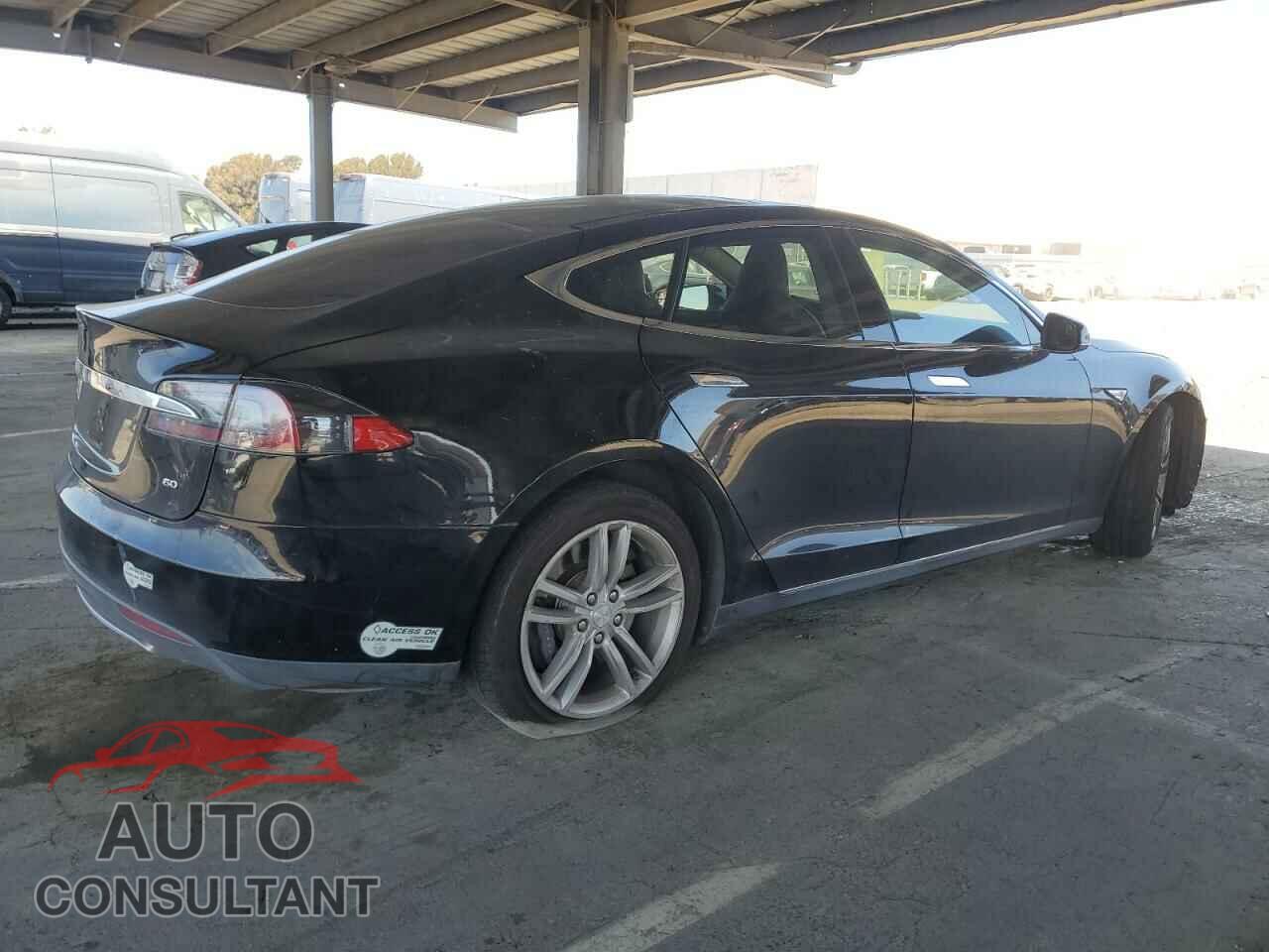 TESLA MODEL S 2013 - 5YJSA1CG9DFP14799