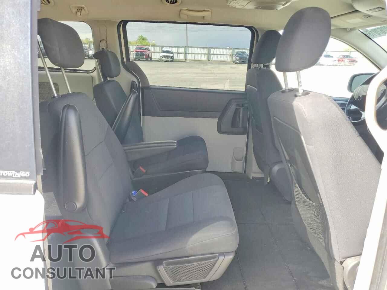 DODGE CARAVAN 2010 - 2D4RN5D10AR205000