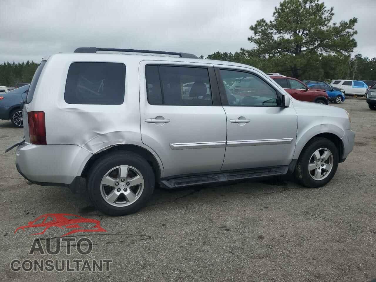 HONDA PILOT 2011 - 5FNYF3H40BB015242