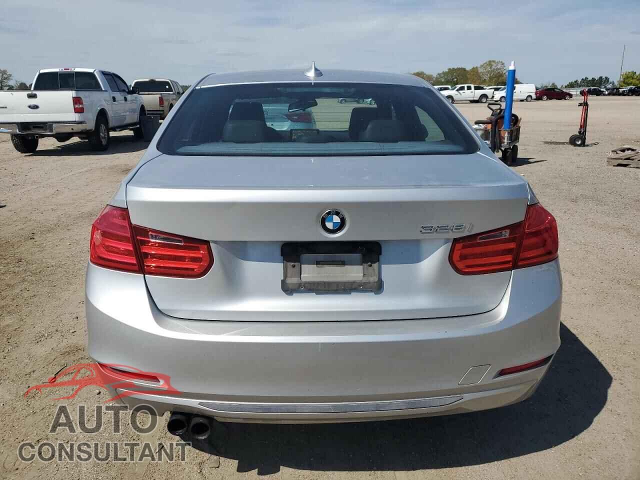 BMW 3 SERIES 2012 - WBA3A5C59CF345721