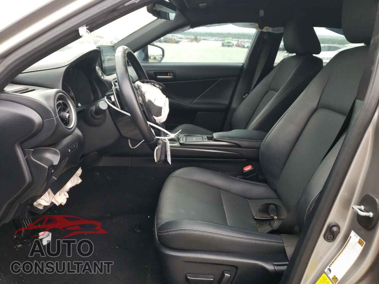 LEXUS IS 2021 - JTHCA1D25M5115938