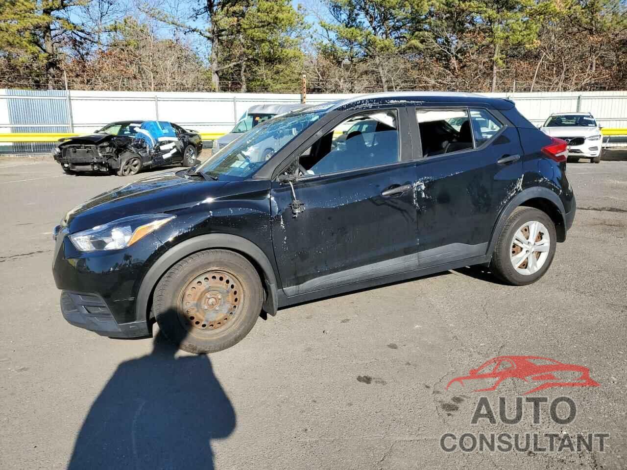 NISSAN KICKS 2018 - 3N1CP5CU9JL537963