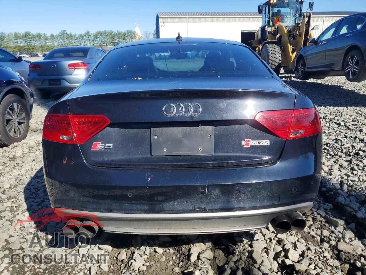 AUDI S5/RS5 2013 - WAUCGAFR7DA018951