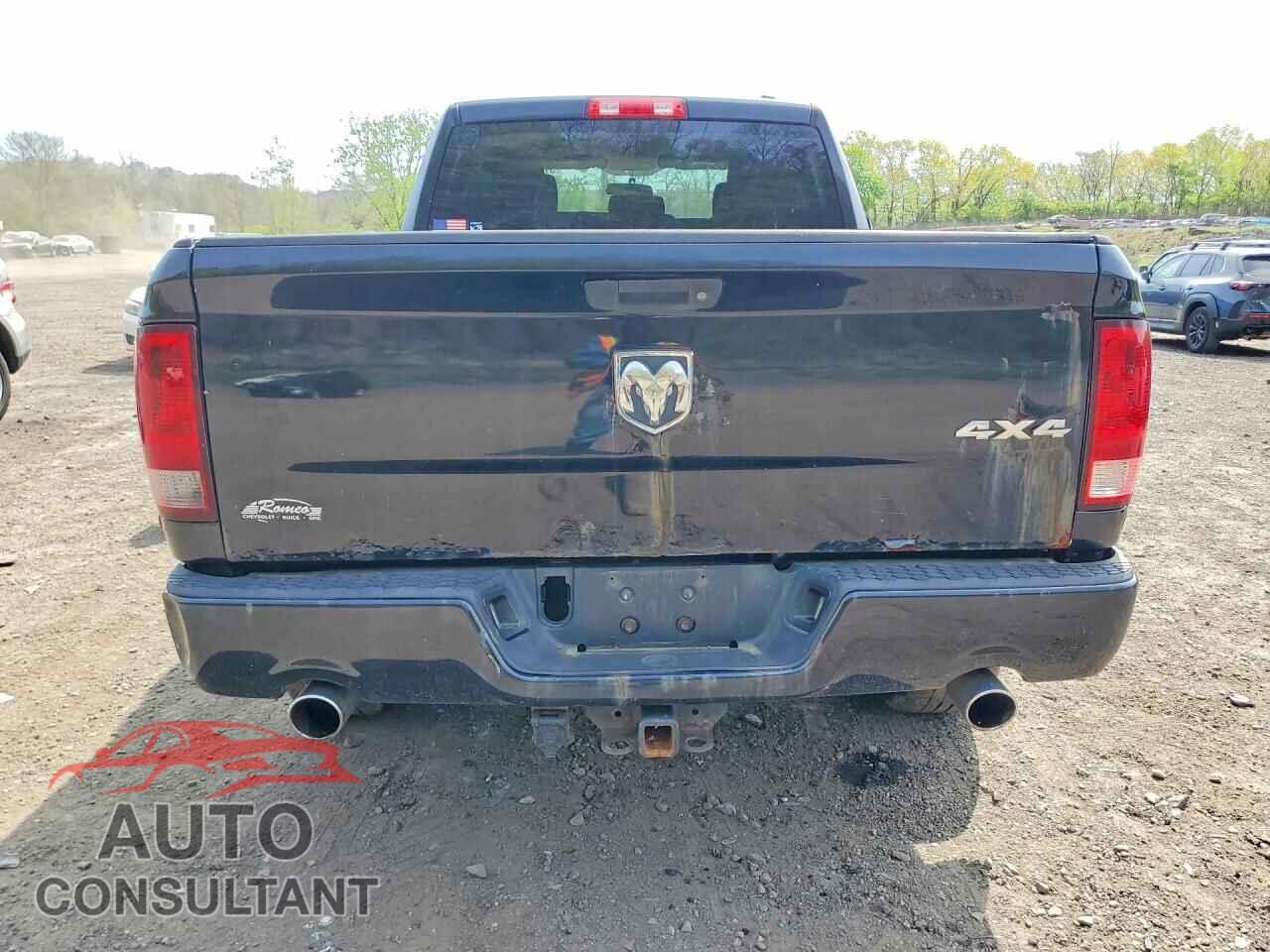 DODGE RAM 1500 2012 - 1C6RD7FT1CS242804
