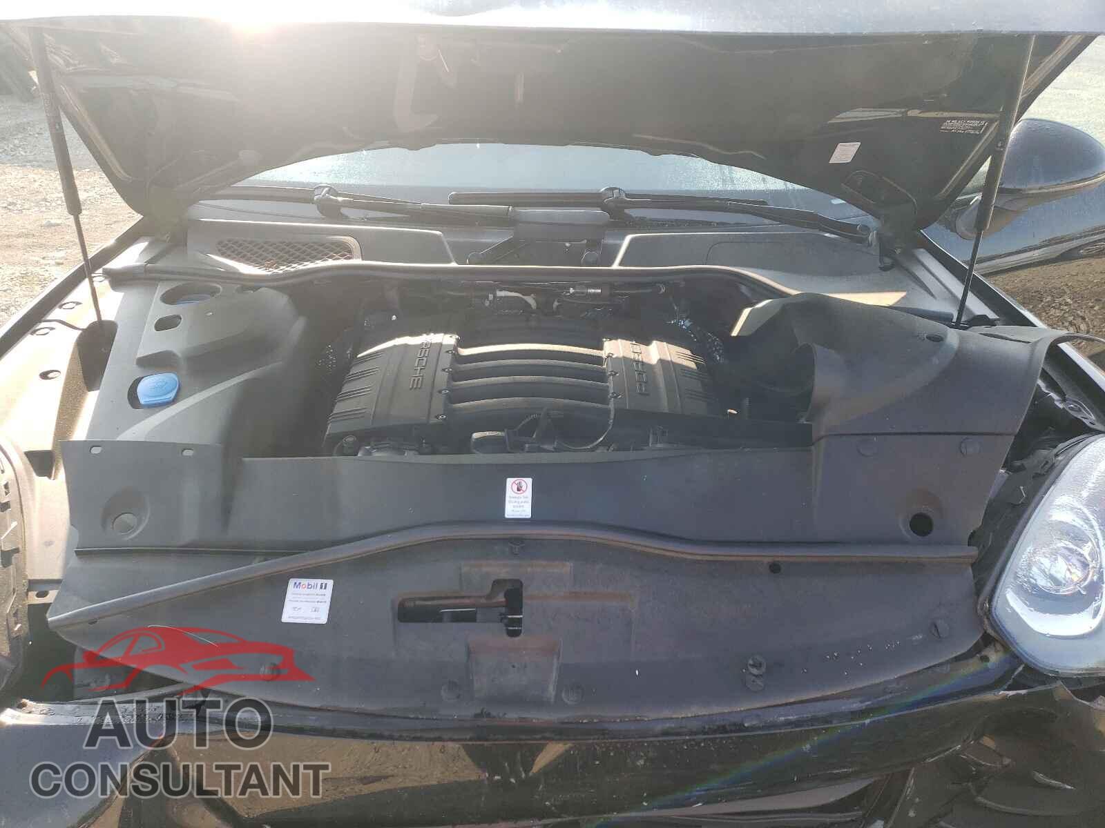 PORSCHE CAYENNE 2017 - WP1AA2A26HKA81307