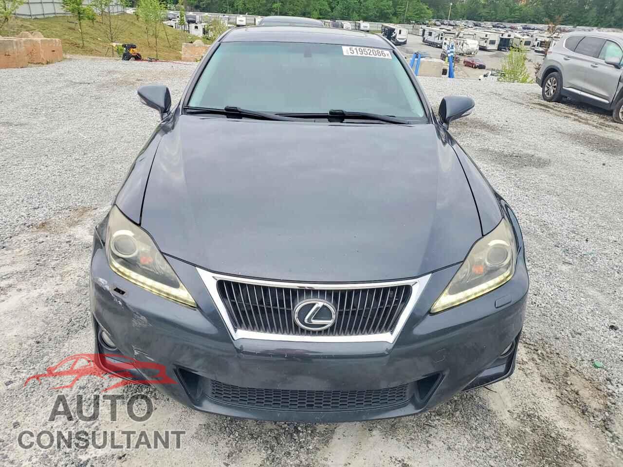 LEXUS IS 2011 - JTHBE5C21B5026874