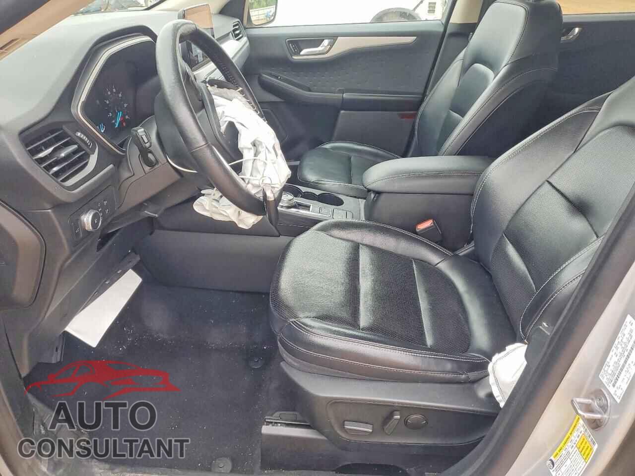 FORD ESCAPE 2020 - 1FMCU0H64LUA22523
