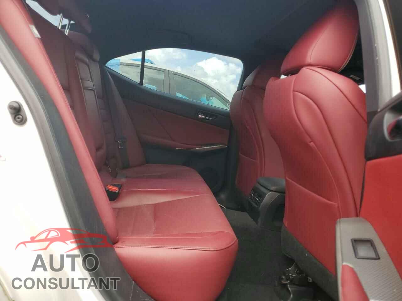 LEXUS IS 2016 - JTHBA1D2XG5032067