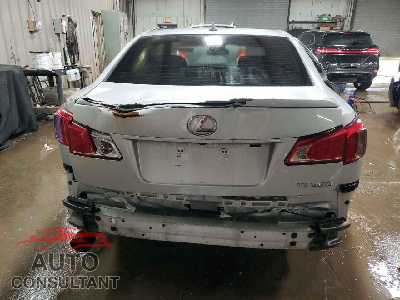 LEXUS IS 2011 - JTHBF5C20B5139633