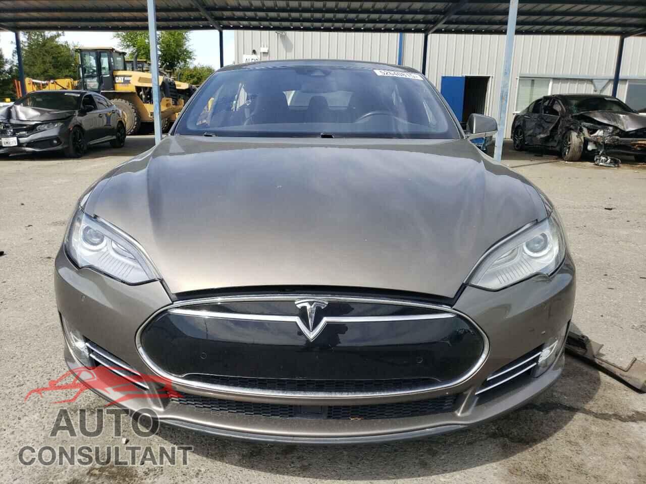 TESLA MODEL S 2016 - 5YJSA1E14GF131506