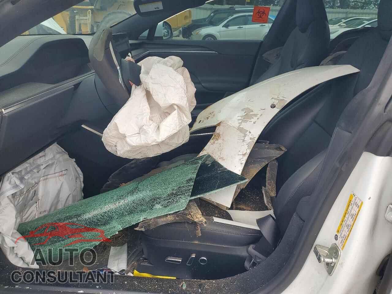 TESLA MODEL S 2021 - 5YJSA1E55MF456146
