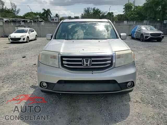 HONDA PILOT 2015 - 5FNYF3H3XFB026956