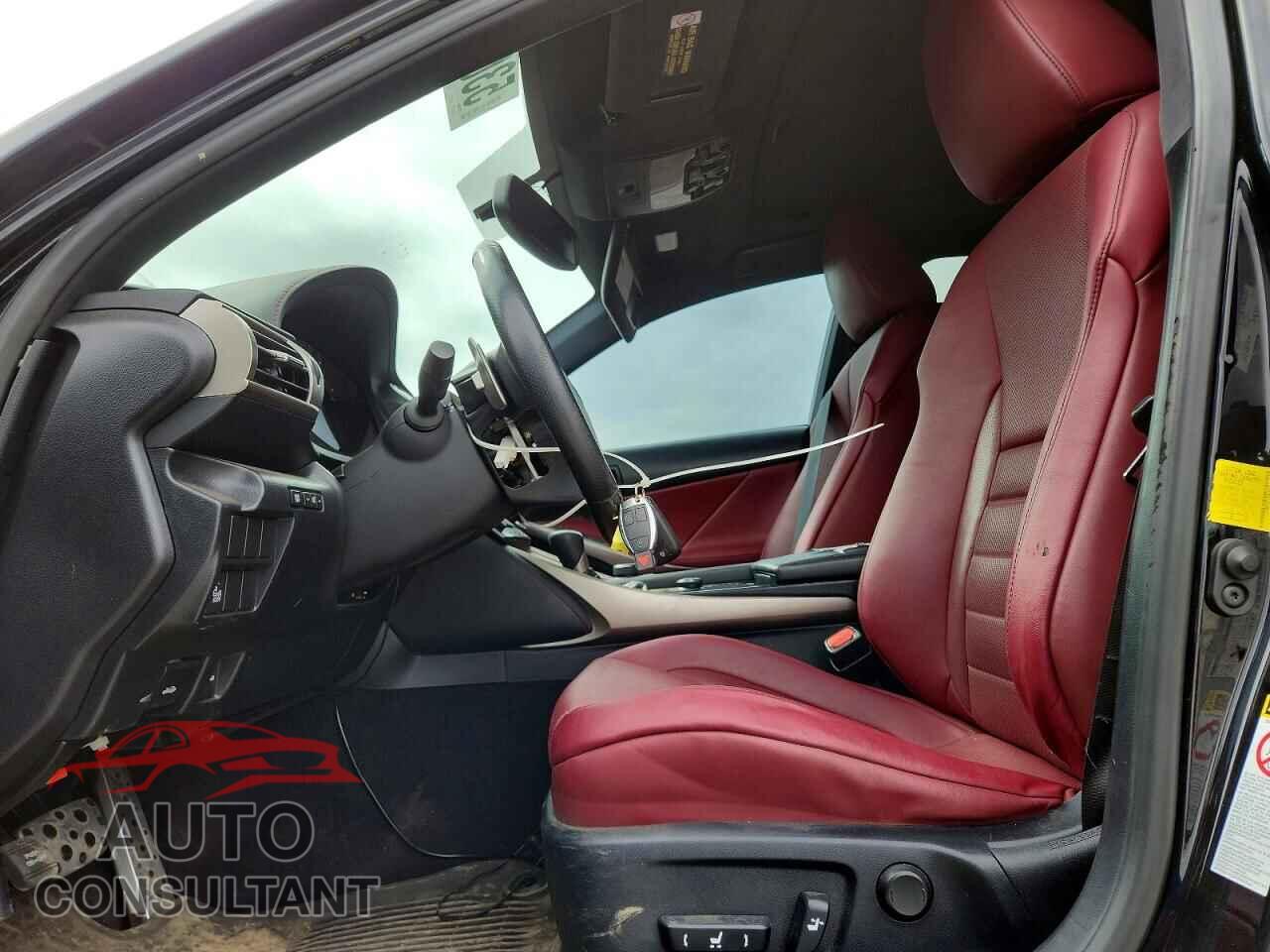 LEXUS IS 2014 - JTHBF1D22E5040095