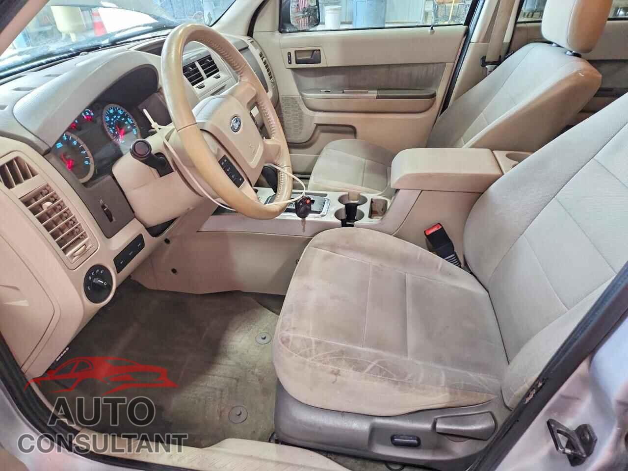 FORD ESCAPE 2011 - 1FMCU0D71BKA21807